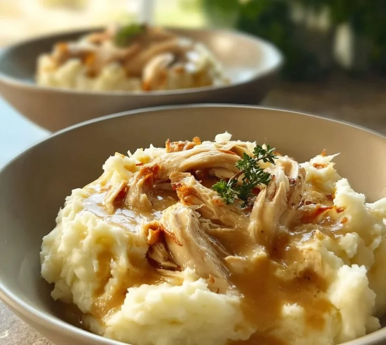 Delicious Chicken Mashed Potato Bowl with tender chicken and creamy potatoes